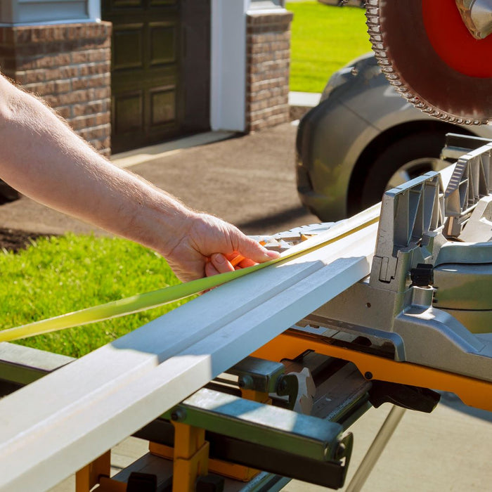cutting crown moulding